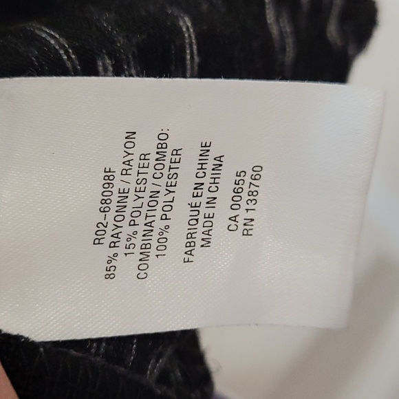 XL willow & Thread black and white specks crop top. - Picture 4 of 7